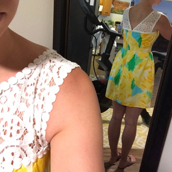 Holy grail 👑 First Impressions Dress - Picture 6 of 6